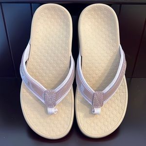 Vionic Tide II Flip Flop Sandal NWOT